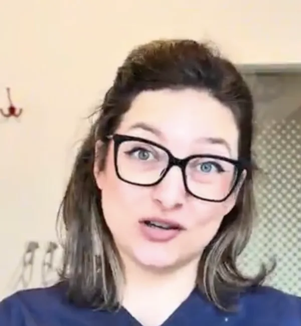 Denisa Alexandra Romanescu, laillistettu suuhygienisti